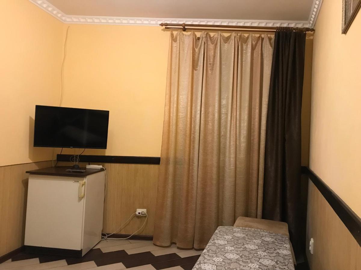 Львів Центр Міста Apartment In The Center Of Lviv Поруч Громадська Парковка Exterior foto